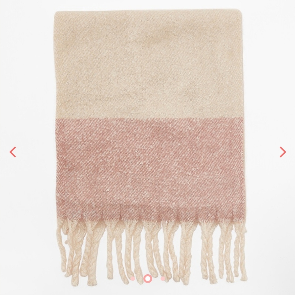 Huntington Scarf
